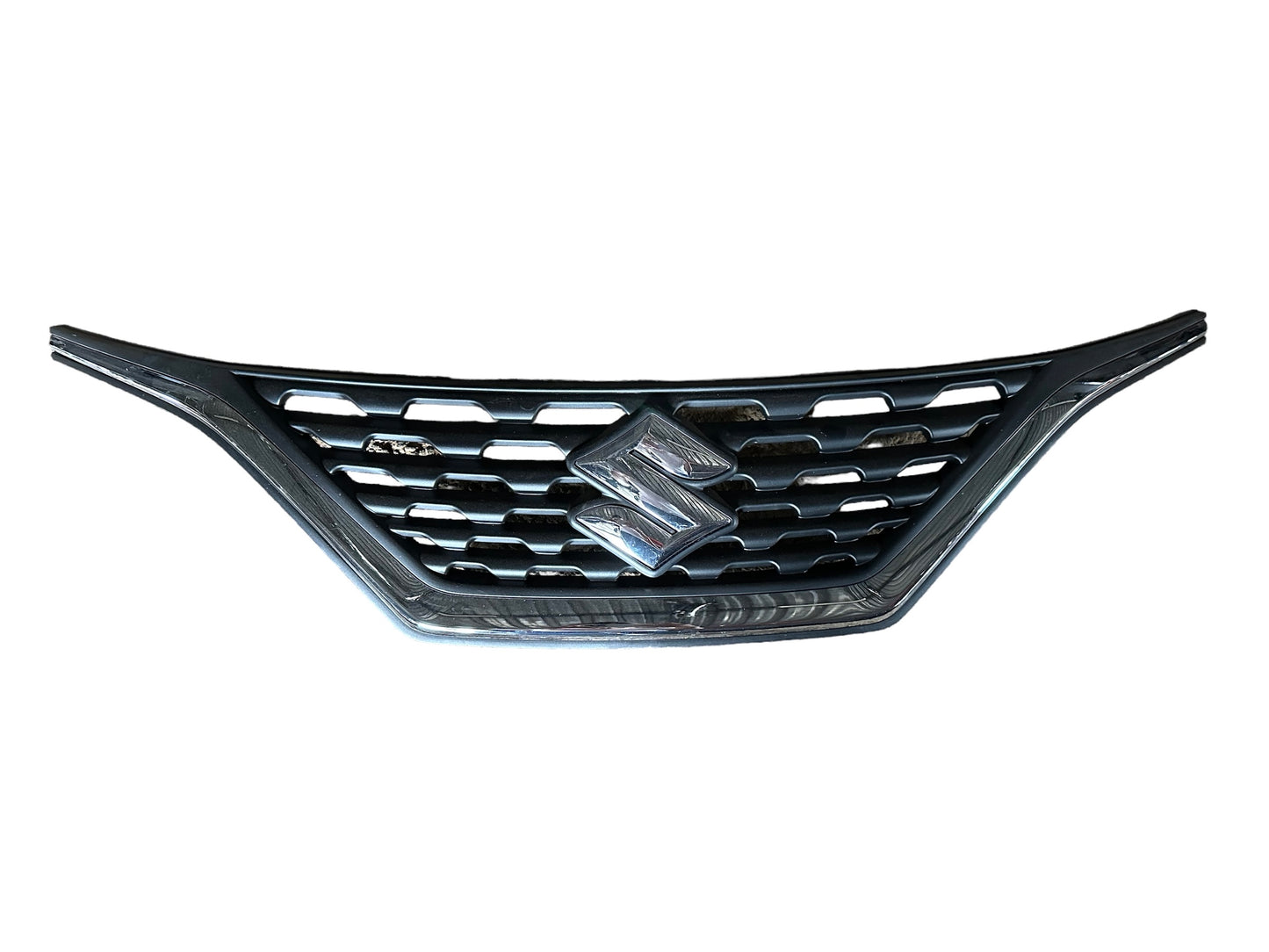 SUZUKI BALENO 19 GRILLE W/CHR MLDG