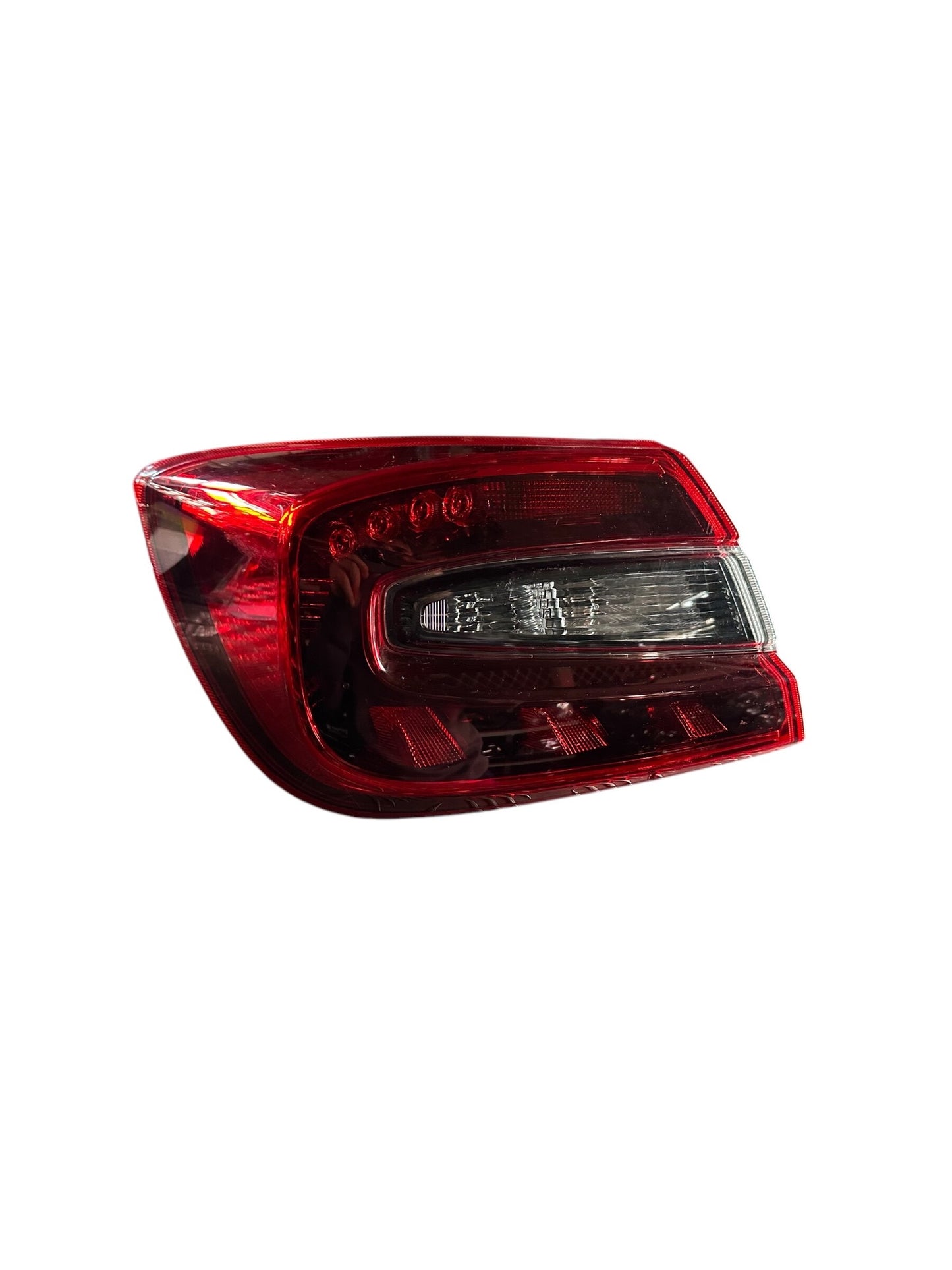 SUZUKI BALENO 22 OUTER TAIL LAMP W/SOCKET