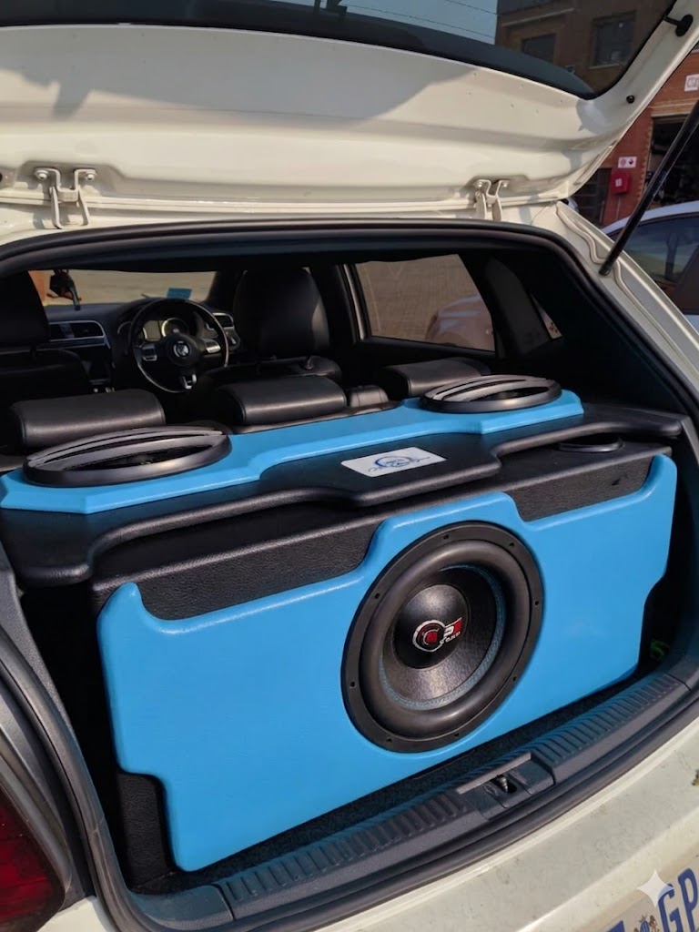 VW Polo 6 Sub Box & Back Board Combo