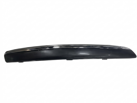 VW JETTA 5 SIDE BUMPER GRILLE PADS WITH CHROME MOULDING