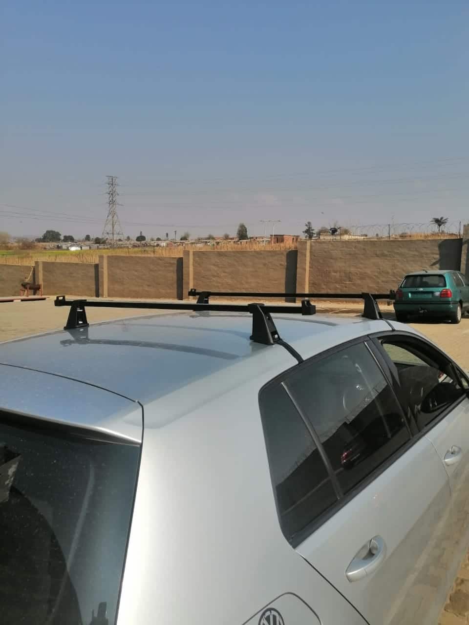 UNIVERSAL ROOF RACKS