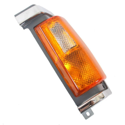 Nissan 1 Tonner Corner Lamps Chrome-Black